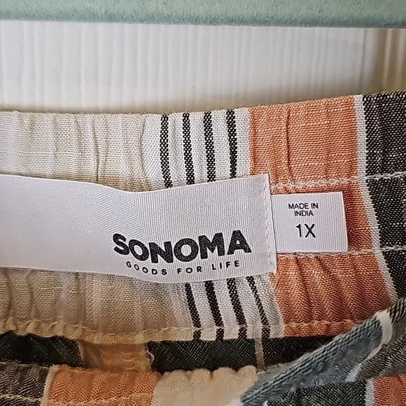 Sonoma Elastic Waist Pull On Vertical Striped Shorts Size 1X EUC - Picture 5 of 7